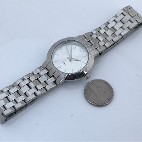 Men Watch Silver Tone Analog Quartz Wrist Watch - Picture 3 of 8